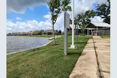 122 Water Grass Trail, Clute, TX 77531 - Photo 33