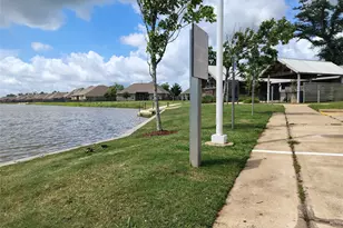 122 Water Grass Trl, Clute, TX 77531 - Photo 33