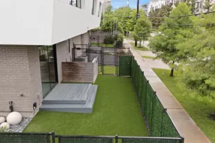 1302 Crocker St, Houston, TX 77019 - Photo 29