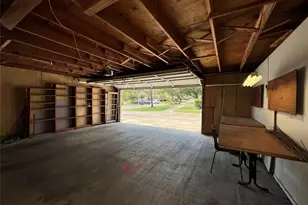 2372 Woodland Park Dr, Houston, TX 77077 - Photo 45