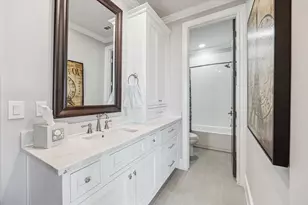 1240 Mosaico Ln, Houston, TX 77055 - Photo 29