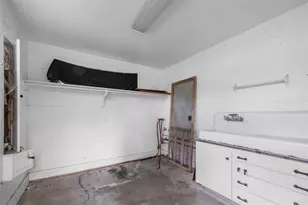 918 S Madison St, La Grange, TX 78945 - Photo 27