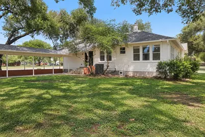 918 S Madison Street, La Grange, TX 78945 - Photo 23