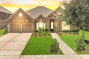 2209 Rocky Shores Ln, Pearland, TX 77089 - Photo 1
