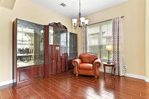 2209 Rocky Shores Ln, Pearland, TX 77089 - Photo 5