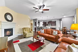 2209 Rocky Shores Ln, Pearland, TX 77089 - Photo 7