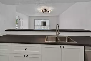 2830 S Bartell Dr, Houston, TX 77054 - Photo 5