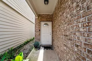 8031 Villa Lago Ln, Houston, TX 77070 - Photo 3