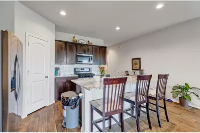 8306 Tamarind Lane, Baytown, TX 77521 - Photo 11