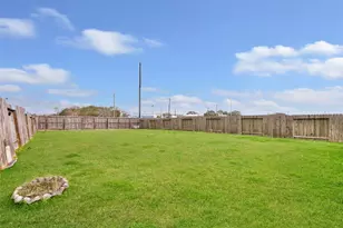 8306 Tamarind Ln, Baytown, TX 77521 - Photo 23