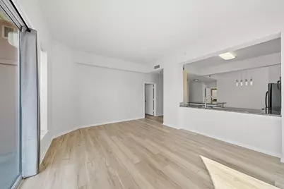 3505 Sage Road #202, Houston, TX 77056 - Photo 3