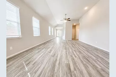 10443 Port Huron Lane, Tomball, TX 77375 - Photo 5