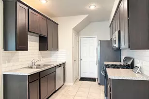 514 N 6th St, La Porte, TX 77571 - Photo 3