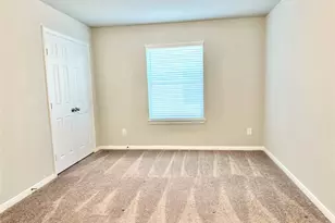 514 N 6th St, La Porte, TX 77571 - Photo 17