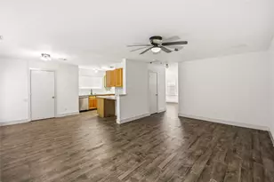 422 Laurel Pine Dr, Houston, TX 77339 - Photo 9