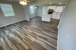 1300 N Live Oak St, Rockport, TX 78382 - Photo 7