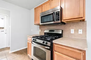 2831 Maybrook Hollow Ln, Houston, TX 77047 - Photo 11