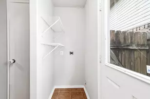 2831 Maybrook Hollow Ln, Houston, TX 77047 - Photo 15