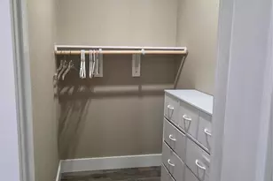 6526 Country Club Dr, Houston, TX 77023 - Photo 21