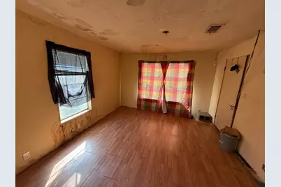 221 W Jordan Street, Alvin, TX 77511 - Photo 21