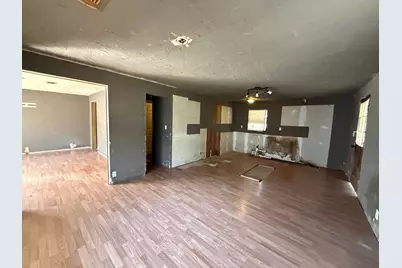 221 W Jordan Street, Alvin, TX 77511 - Photo 7