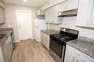 1613 Northwood St, Houston, TX 77009 - Photo 3