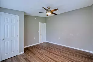 21702 Island Lake Loop E, Humble, TX 77338 - Photo 23