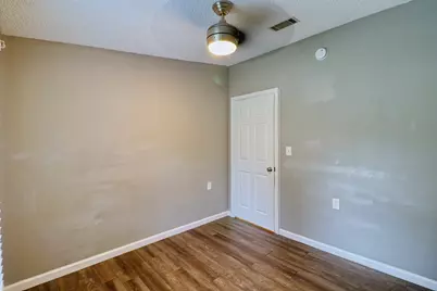 21702 Island Lake Loop E, Humble, TX 77338 - Photo 11