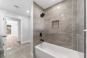 5411 Ariel St, Houston, TX 77096 - Photo 25