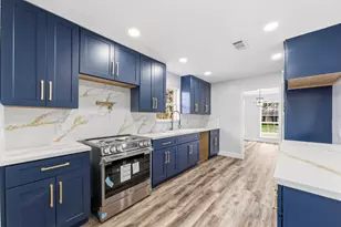 5411 Ariel St, Houston, TX 77096 - Photo 9
