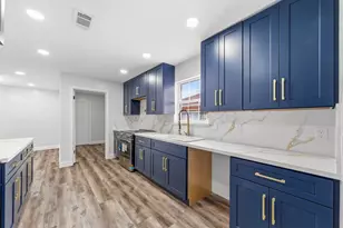 5411 Ariel St, Houston, TX 77096 - Photo 9