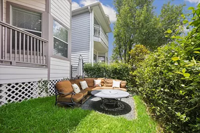 2309 Nicholson Street, Houston, TX 77008 - Photo 3