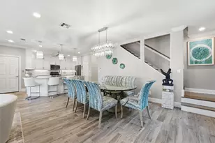 438 Amanda Cir, Tiki Island, TX 77554 - Photo 11