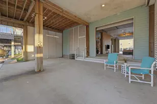 438 Amanda Cir, Tiki Island, TX 77554 - Photo 31