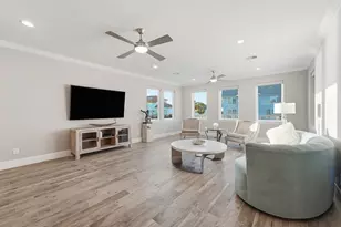 438 Amanda Cir, Tiki Island, TX 77554 - Photo 15