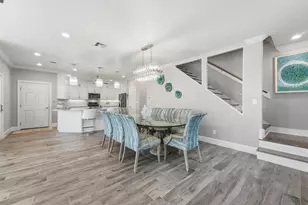 438 Amanda Cir, Tiki Island, TX 77554 - Photo 13