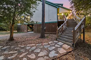 4510 Lininger Ln, Dickinson, TX 77539 - Photo 37