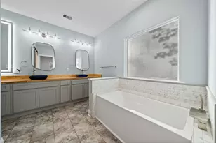 4510 Lininger Ln, Dickinson, TX 77539 - Photo 19