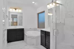 636 Crested Duck Ct, Willis, TX 77318 - Photo 5