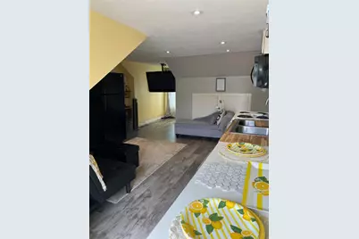 2914 Avenue K #4, Galveston, TX 77550 - Photo 3