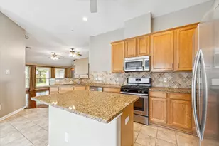 18703 Summercliff Ln, Tomball, TX 77377 - Photo 5