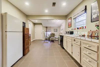 520 W 14th St, Houston, TX 77008 - Photo 9