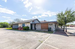 2485 Calder St, Beaumont, TX 77702 - Photo 3