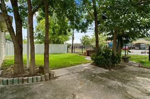 1925 Sunny Dr, Houston, TX 77093 - Photo 3