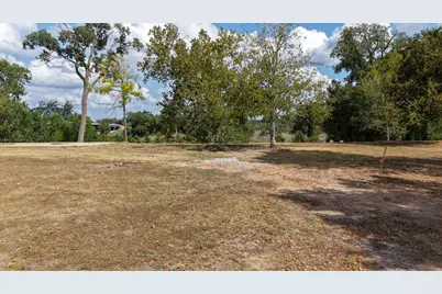 926 Robson, Columbus, TX 78934 - Photo 7