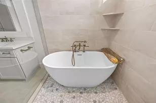 14008 Memorial Reserve Pl, Houston, TX 77079 - Photo 15