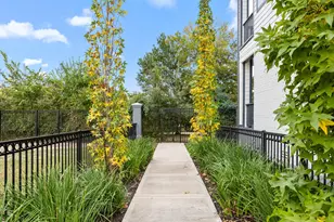 14008 Memorial Reserve Pl, Houston, TX 77079 - Photo 39