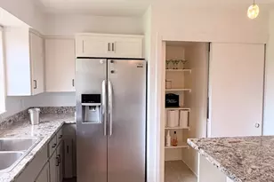 6410 Underhill St, Houston, TX 77092 - Photo 9