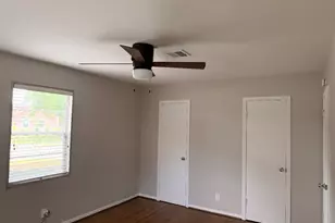 6410 Underhill St, Houston, TX 77092 - Photo 11