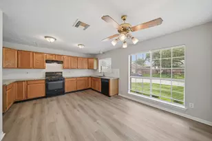 16203 Canario Dr, Houston, TX 77083 - Photo 9
